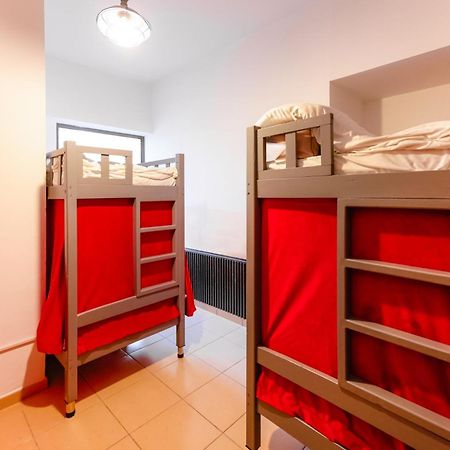 Lunar Hostel - Jbr Dubaj Kültér fotó