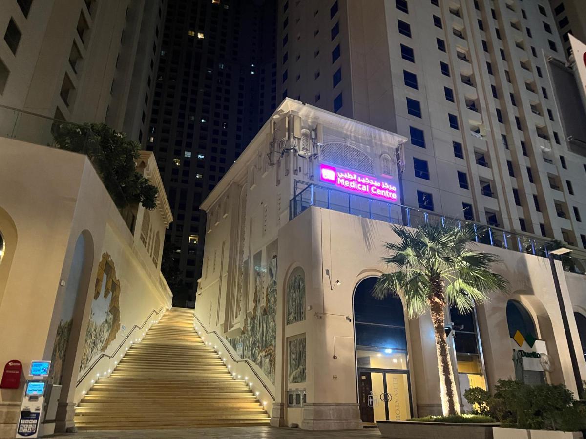 Lunar Hostel - Jbr Dubaj Kültér fotó