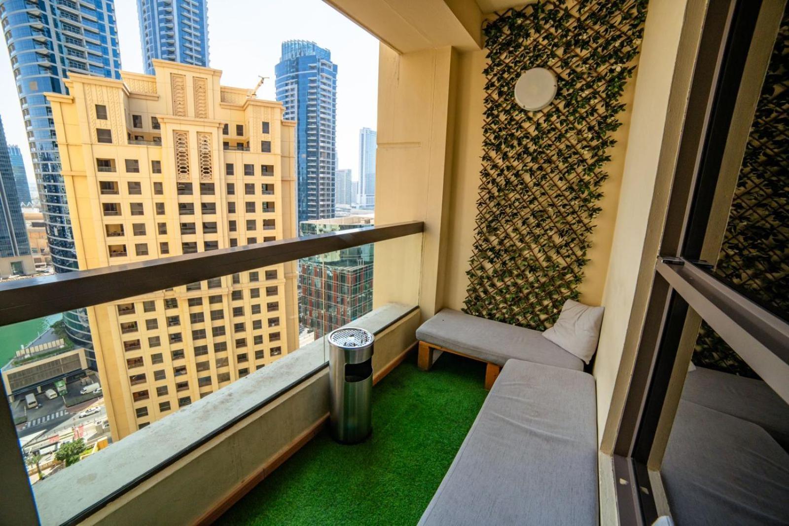 Lunar Hostel - Jbr Dubaj Kültér fotó