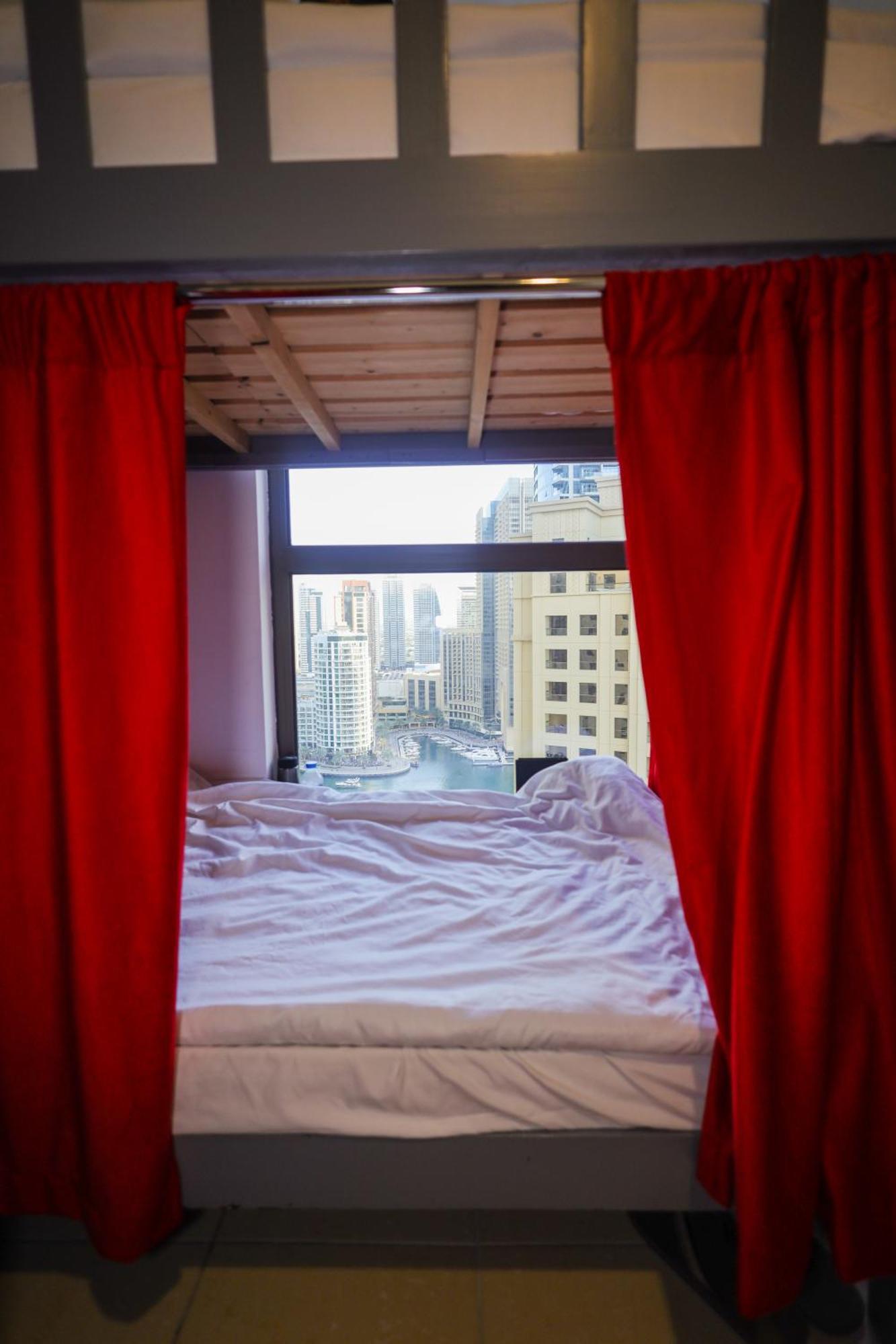 Lunar Hostel - Jbr Dubaj Kültér fotó