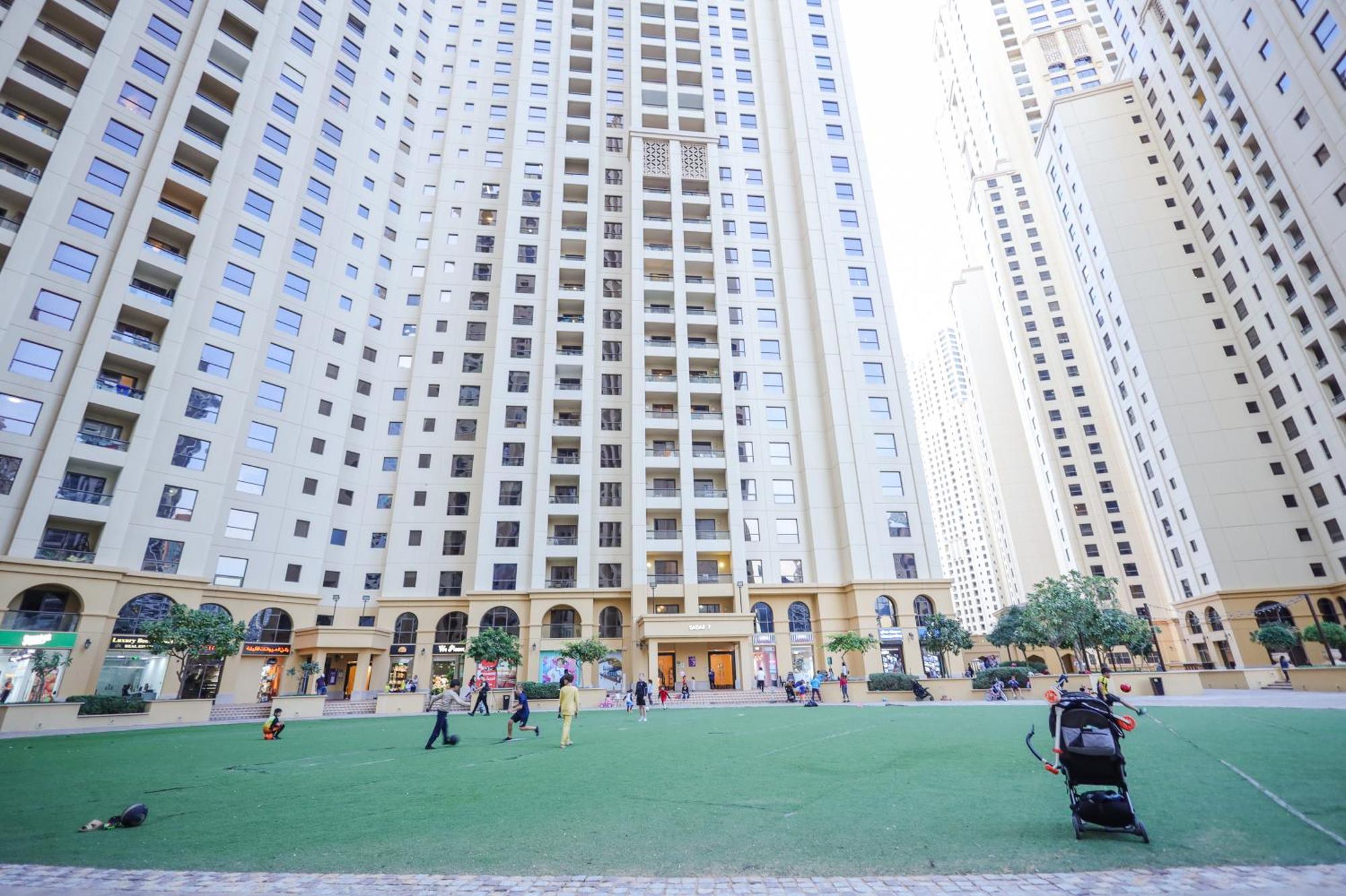 Lunar Hostel - Jbr Dubaj Kültér fotó